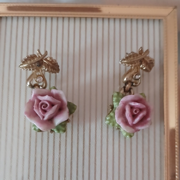 Jewelry - Vintage Pink Rose Drop Earrings - Gold Tone Floral Clip-Ons